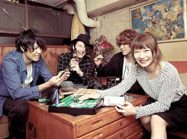 Amelie「グッバイ＆ハロー」RELEASE TOUR 2016
